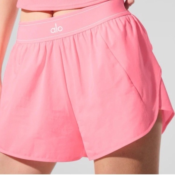 ALO Yoga Pants - ALO Match Point Short Neon Bubblegum S